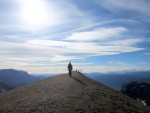 Sur la crête du But de Néve, au fond : Diois et Baronnies