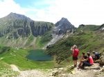 Le lac de Lessy, Au fond à G le Jallouvre, à D le Buclon